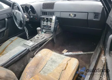 1983 Porsche 944 S z USA, uszkodzony, nr VIN WP0AA0946DN462336